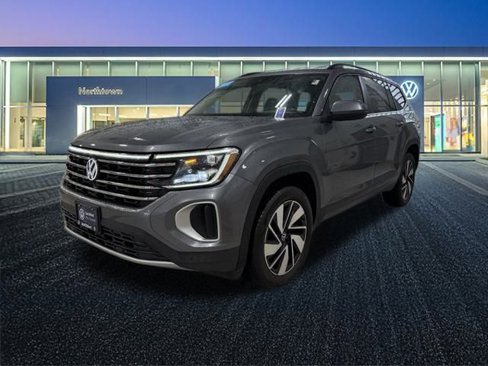 Certified 2024 Volkswagen Atlas SE image 8