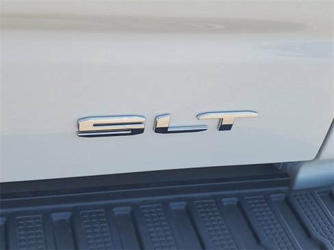 New 2026 GMC Sierra 1500 SLT w/ SLT Premium Plus Package image 29