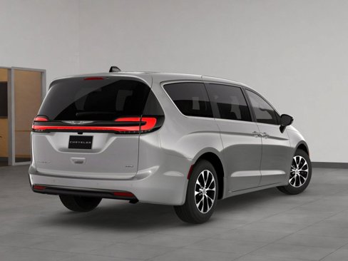 New 2026 Chrysler Pacifica Select image 5