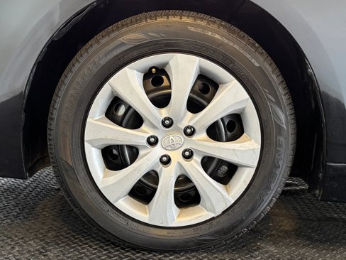Used 2024 Toyota Corolla LE image 7