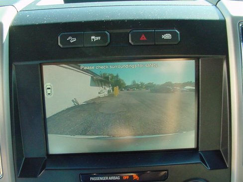 Used 2015 Ford F150 Platinum w/ Equipment Group 701A Luxury image 20