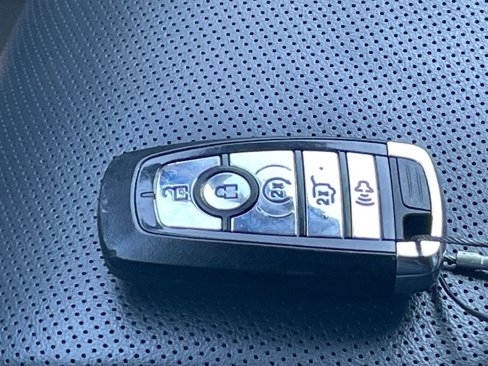 Used 2024 Lincoln Navigator Premiere image 22