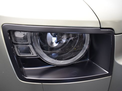 Used 2023 Land Rover Defender 110 X-Dynamic SE image 6