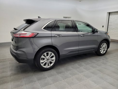 Used 2024 Ford Edge Titanium image 10