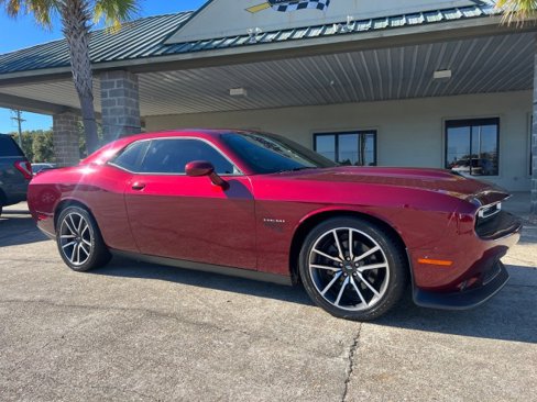 Used 2021 Dodge Challenger R/T w/ Plus Package image 2