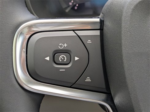 New 2026 Volvo XC40 B5 Plus w/ Protection Package Premier image 28