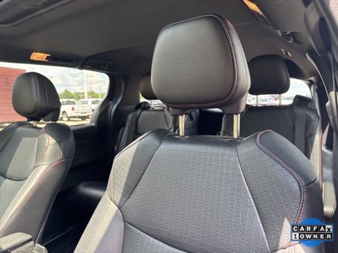 Used 2025 Toyota Sienna XSE image 17