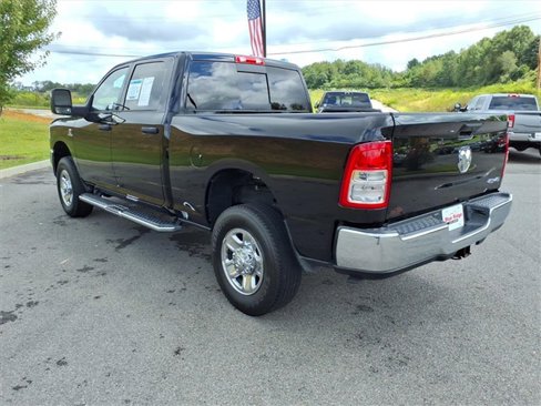 Used 2024 RAM 2500 Tradesman w/ Chrome Appearance Group image 6