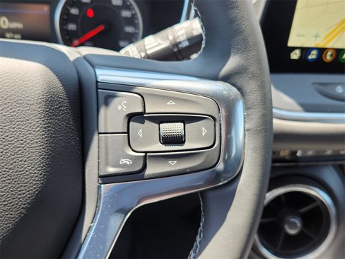 Used 2025 Chevrolet Blazer LT w/ Sound & Technology Package image 18