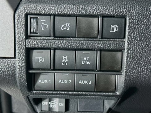 Used 2024 Toyota Tacoma TRD Sport image 17