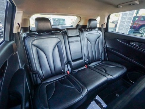 Used 2022 Lincoln Nautilus AWD w/ Premium Package image 30