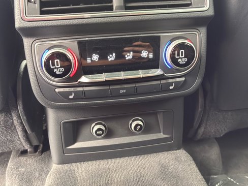 Used 2019 Audi Q7 3.0T Prestige w/ Prestige Package image 19