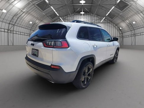 Used 2019 Jeep Cherokee Latitude Plus image 4