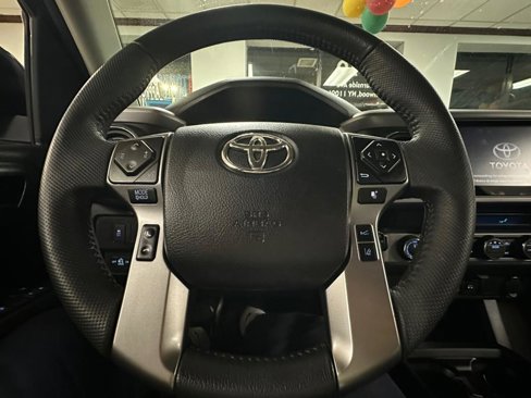 Used 2022 Toyota Tacoma SR5 image 43