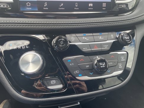 New 2026 Chrysler Pacifica Select image 27