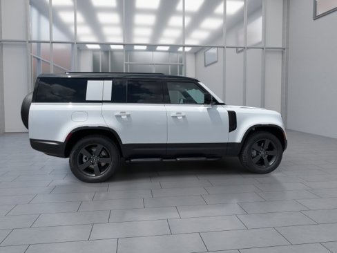 New 2025 Land Rover Defender 130 S image 9