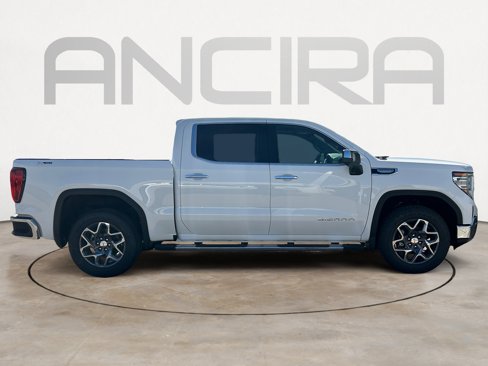 New 2026 GMC Sierra 1500 SLT image 11