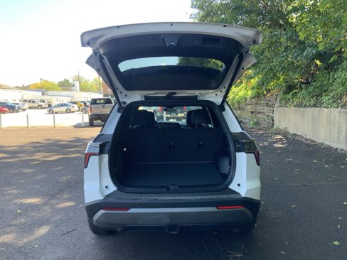 New 2026 Chevrolet Equinox LT w/ Convenience Package II image 12