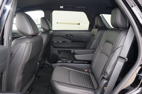 Used 2025 Nissan Pathfinder Rock Creek image 27
