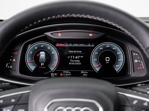 Certified 2025 Audi Q7 3.0T Prestige image 14