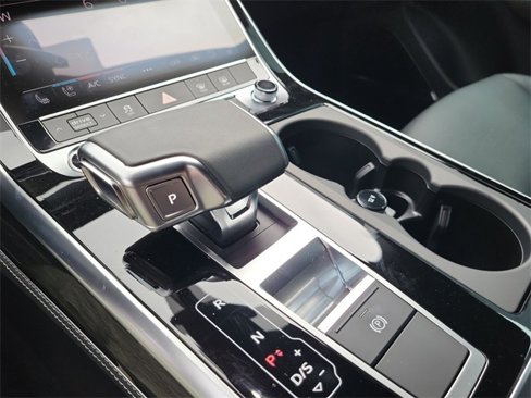 New 2025 Audi Q8 Premium Plus image 24