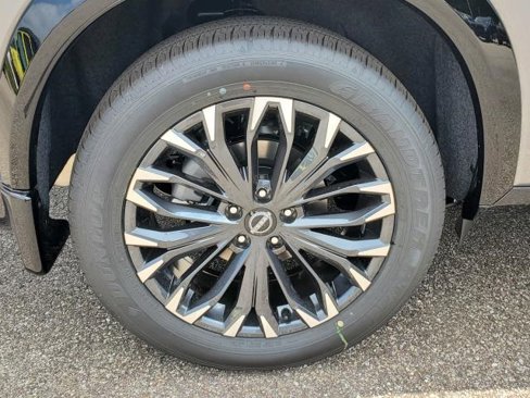 New 2025 Nissan Rogue Platinum w/ Platinum Premium Package image 5