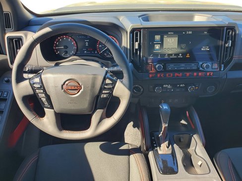 New 2025 Nissan Frontier PRO-4X image 19