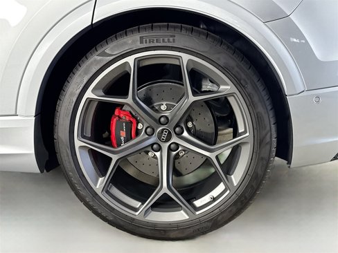 New 2025 Audi RS Q8 performance image 33