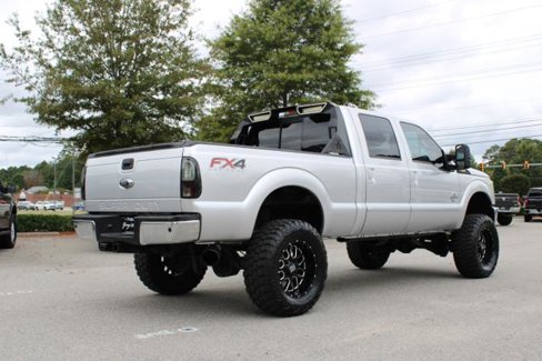 Used 2015 Ford F250 Lariat w/ Lariat Ultimate Package image 5