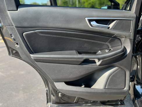 Used 2015 Ford Edge Titanium w/ Equipment Group 302A image 32