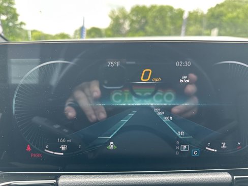 Used 2022 Mercedes-Benz GLA 250 4MATIC image 3