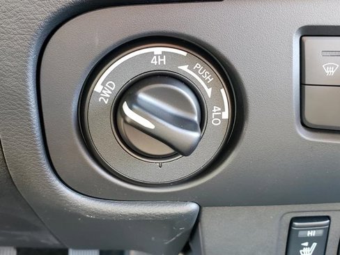 New 2026 Nissan Frontier SV image 20