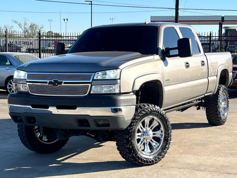 Used 2006 Chevrolet Silverado 2500 LT w/ Heavy-Duty Power Package image 35