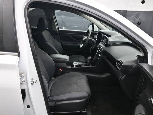 Used 2020 Hyundai Santa Fe SE image 9