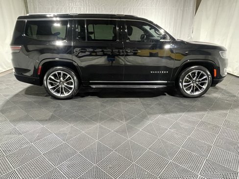 Used 2023 Jeep Wagoneer Series II w/ Convenience Group I image 4