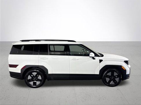 Used 2025 Hyundai Santa Fe SEL image 5