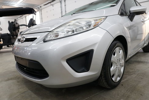 Used 2013 Ford Fiesta SE image 6