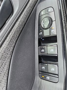 Used 2021 Nissan Rogue S image 14