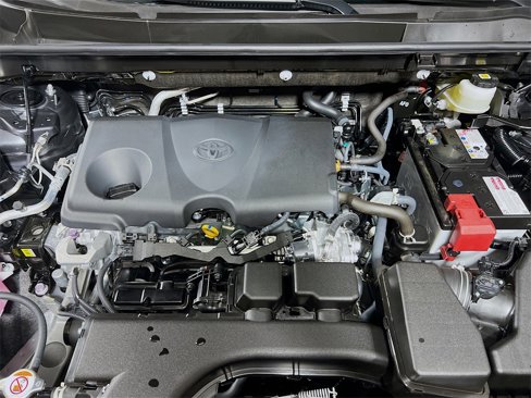 Certified 2025 Toyota RAV4 LE image 27
