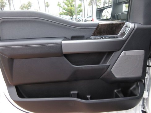 New 2025 Ford F250 Lariat image 9