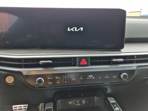 New 2025 Kia Sorento SX Prestige w/ Sage Leather Package image 8