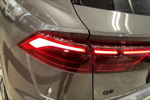 Certified 2025 Audi Q8 Premium image 29