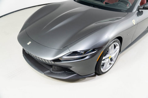 Used 2025 Ferrari Roma Spider image 11