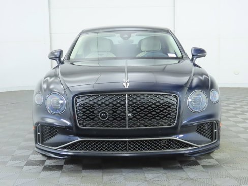 New 2025 Bentley Flying Spur Plug-In Hybrid image 2