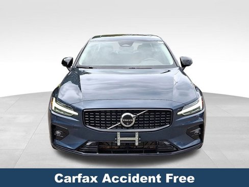 Used 2025 Volvo S60 B5 Plus image 3