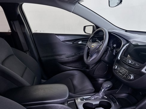Used 2025 Chevrolet Malibu LS image 28