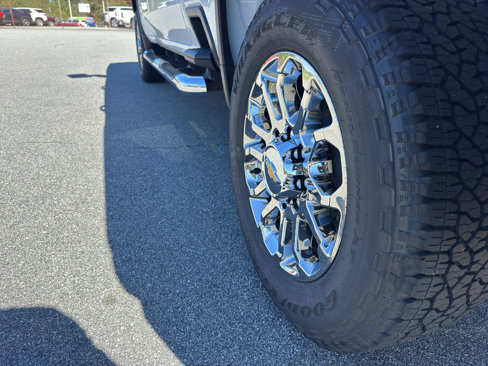 New 2026 Chevrolet Silverado 2500 LT w/ Z71 Chrome Sport Edition image 10