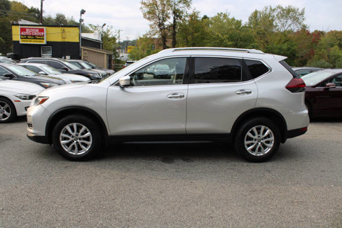 Used 2020 Nissan Rogue SV image 12