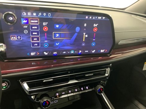 New 2026 Chevrolet Traverse Z71 w/ Driver Confidence Package image 55