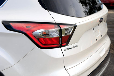 Used 2018 Ford Escape Titanium image 37